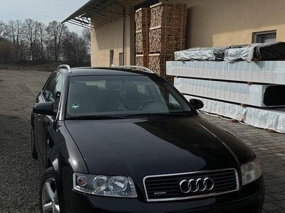 Gebraucht Audi A4 135 PS (99 kW) 2001 Schwarz Kombi