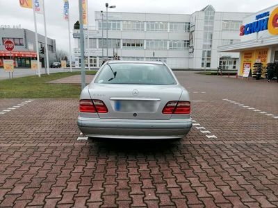 gebraucht Mercedes E240 