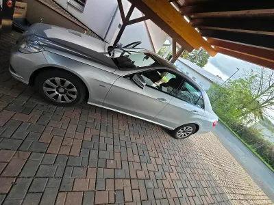 Gebraucht Mercedes E220 170 PS (125 kW) 2009 Grau Limousine