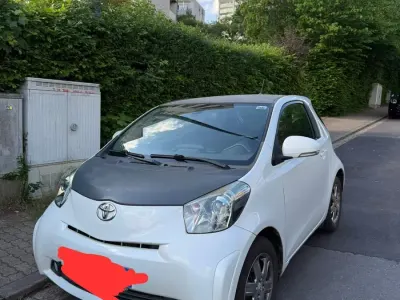 Second-hand Toyota iQ 68 CP (50 kW) 2009 Alb Hatchback