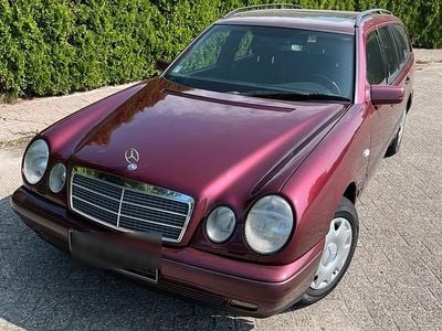 Mercedes E200