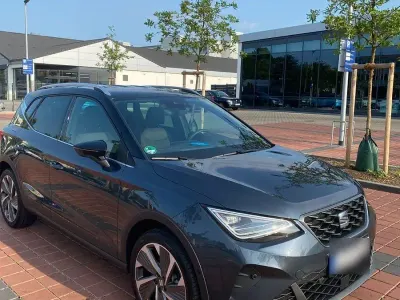 Gebraucht Seat Arona FR 110 PS (80 kW) 2023 Grau SUV