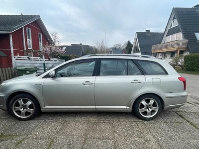 Gebraucht Toyota Avensis 124 PS (91 kW) 2003 Silber Kombi