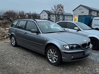 Gebraucht BMW 318 143 PS (105 kW) 2004 Grau Kombi