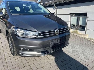 Gebraucht VW Touran Sound 110 PS (80 kW) 2018 Grau Van / Kleinbus
