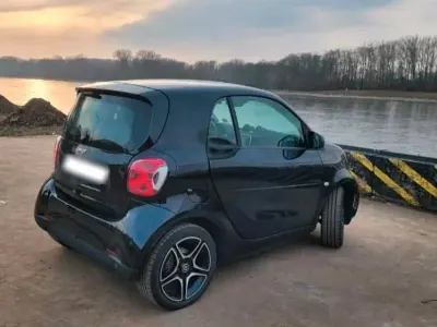 Gebraucht Smart ForTwo Coupé Exclusive 60 kW (82 PS) 2020 Schwarz Coupé