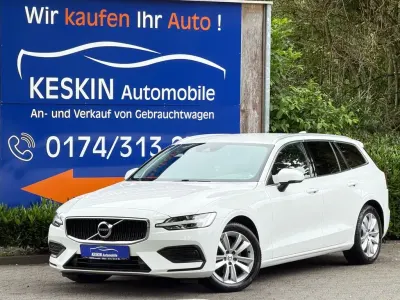 Gebraucht Volvo V60 Momentum 150 PS (110 kW) 2020 Weiß Kombi