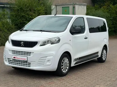 Gebraucht Peugeot Expert 116 PS (85 kW) 2017 Weiß Van