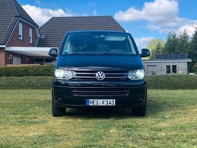 Schwarz Gebraucht 2012 VW Caravelle Van / Kleinbus | 13.850 € (Fairer Preis)