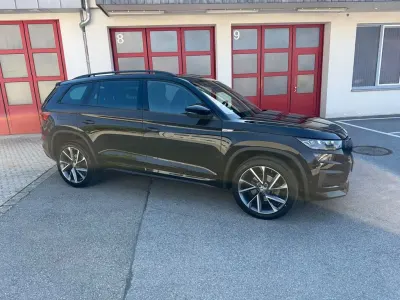 Gebraucht Skoda Kodiaq SportLine 150 PS (110 kW) 2024 Schwarz SUV