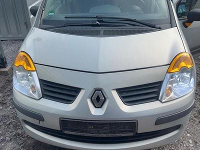 Usado Renault Modus 70 HP (51 kW) 2005 Prateado Monovolume