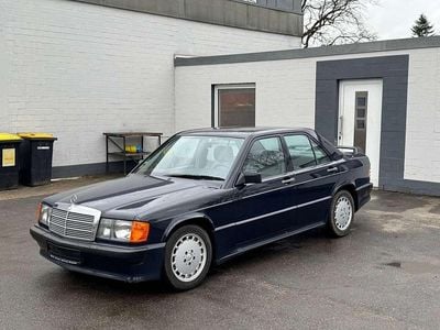 Gebraucht Mercedes 190 122 PS (89 kW) 1985 Blau Limousine