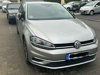 Gebraucht VW Golf VII IQ Drive 116 PS (85 kW) 2019 Silber Kleinwagen
