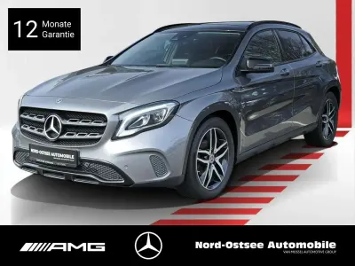 Gebraucht Mercedes GLA200 Urban 156 PS (114 kW) 2019 Metalliclack mountaingrau SUV