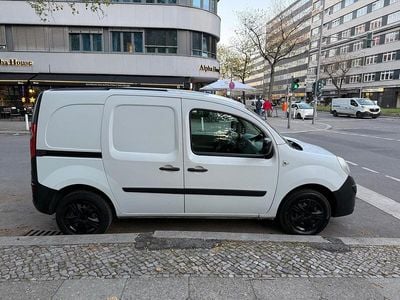 Second-hand Renault Kangoo 75 CP (55 kW) 2010 Alb Monovolum