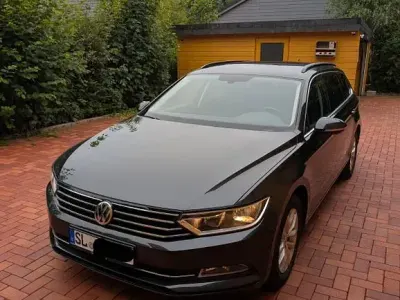 Gebraucht VW Passat Comfortline 150 PS (110 kW) 2017 Grau Kombi
