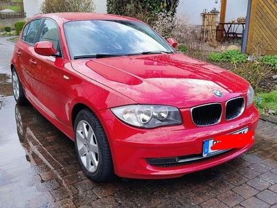 Gebraucht BMW 116 116 PS (85 kW) 2010 Rot Kleinwagen
