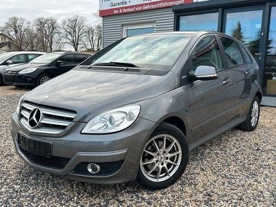 Usata Mercedes B180 116 CV (85 kW) 2010 Grigio Monovolume