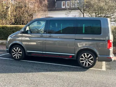 Gebraucht VW Multivan Generation Six 205 PS (150 kW) 2018 Grau Van / Kleinbus