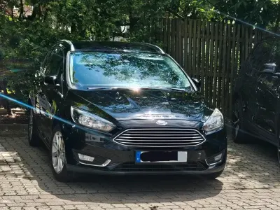 Gebraucht Ford Focus 120 PS (88 kW) 2017 Schwarz Kombi