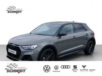 Neu Audi A1 Sport 116 PS (85 kW) 2025 Chronosgrau metallic SUV