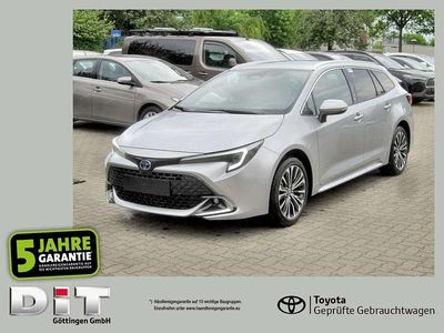 Cosmicsilber metallic Neu 2025 Toyota Corolla Kombi | 30.690 €