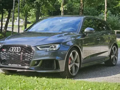 Gebraucht Audi RS3 Sportback 400 PS (294 kW) 2017 Grau Kleinwagen