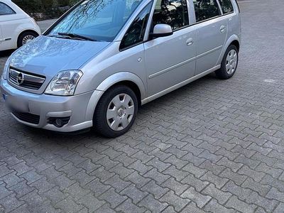 Usata Opel Meriva 90 CV (66 kW) 2008 Argento Monovolume