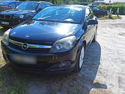 Opel Astra GTC