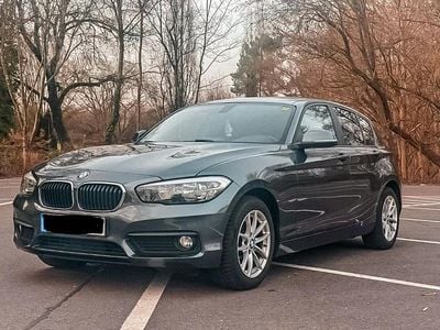 Gebraucht BMW 118 Advantage 136 PS (100 kW) 2017 Grau Kleinwagen
