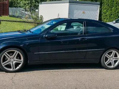 Gebraucht Mercedes CLC200 184 PS (135 kW) 2009 Schwarz Coupé