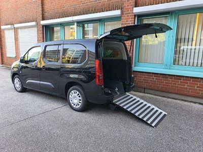 Gebraucht Opel Combo Life Edition 131 PS (96 kW) 2021 Schwarz Van / Kleinbus
