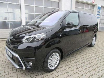 Gebraucht Toyota Proace Executive 177 PS (130 kW) 2023 Schwarz Van / Kleinbus