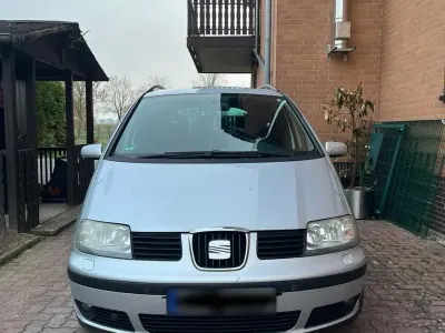 Second-hand Seat Alhambra 140 CP (102 kW) 2007 Argintiu Monovolum