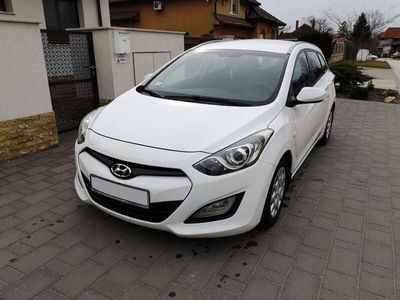 gebraucht Hyundai i30 i30cw 1.4 CRDi Advantage