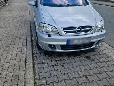 Usata Opel Zafira 145 CV (106 kW) 2004 Monovolume