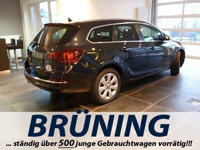 Gebraucht Opel Astra Exklusiv 165 PS (121 kW) 2014 Schwarz metallic Kombi