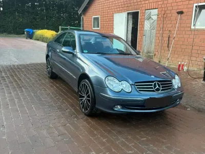 Gebraucht Mercedes CLK240 170 PS (125 kW) 2004 Blau Coupé