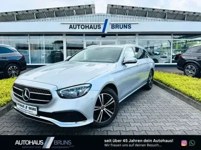 Brugt Mercedes E220 Avantgarde 194 HK (142 kW) 2021 Sølv Stationcar