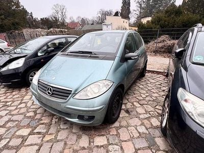 Gebraucht Mercedes A180 109 PS (80 kW) 2006 Grün Kleinwagen