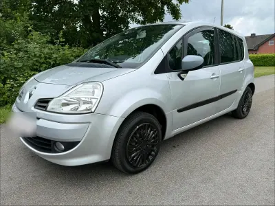 Gebraucht Renault Modus 75 PS (55 kW) 2010 Silber Van / Kleinbus