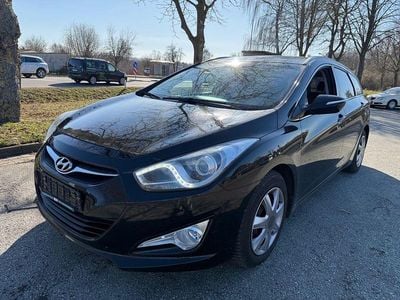 Gebraucht Hyundai i40 Edition 135 PS (99 kW) 2012 Schwarz Kombi