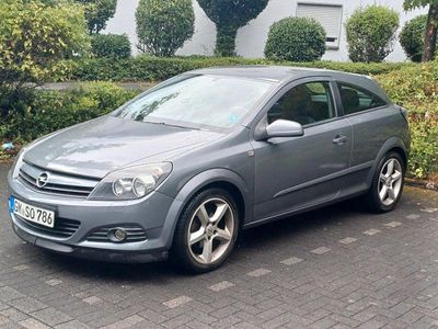 Opel Astra GTC