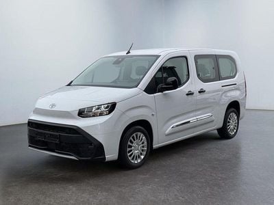 Neu Toyota Proace Verso Business Edition 110 PS (80 kW) 2026 Weiß Kombi