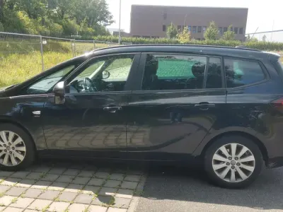 Gebraucht Opel Zafira 120 PS (88 kW) 2018 Schwarz Van / Kleinbus