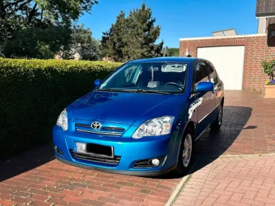 Używany Toyota Corolla 89 KM (65 kW) 2006 Niebieski Hatchback