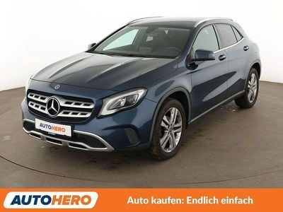 Second-hand Mercedes GLA220 Urban 170 CP (125 kW) 2019 Albastru SUV
