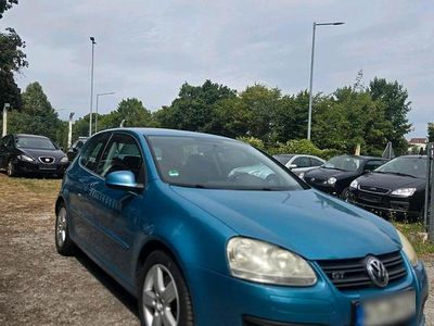 VW Golf V