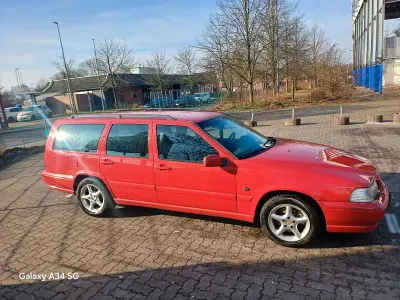 Gebraucht Volvo V70 144 PS (105 kW) 1998 Rot Kombi