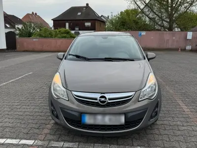 Gebraucht Opel Corsa 88 PS (64 kW) 2012 Braun Kleinwagen